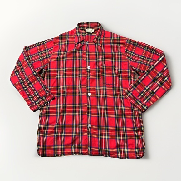 LL Bean Shirt Mens XL Red Plaid Flannel Button Up Made in USA Cotton Outdoors - Picture 1 of 4